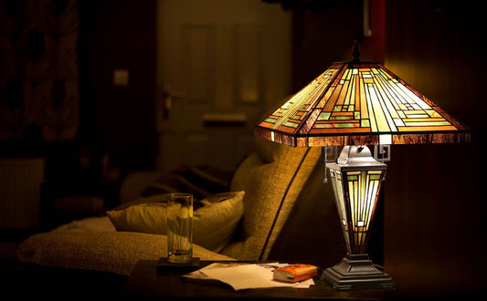 Stained glass table lamps illuminate the romantic atmosphere of New Year’s Eve
